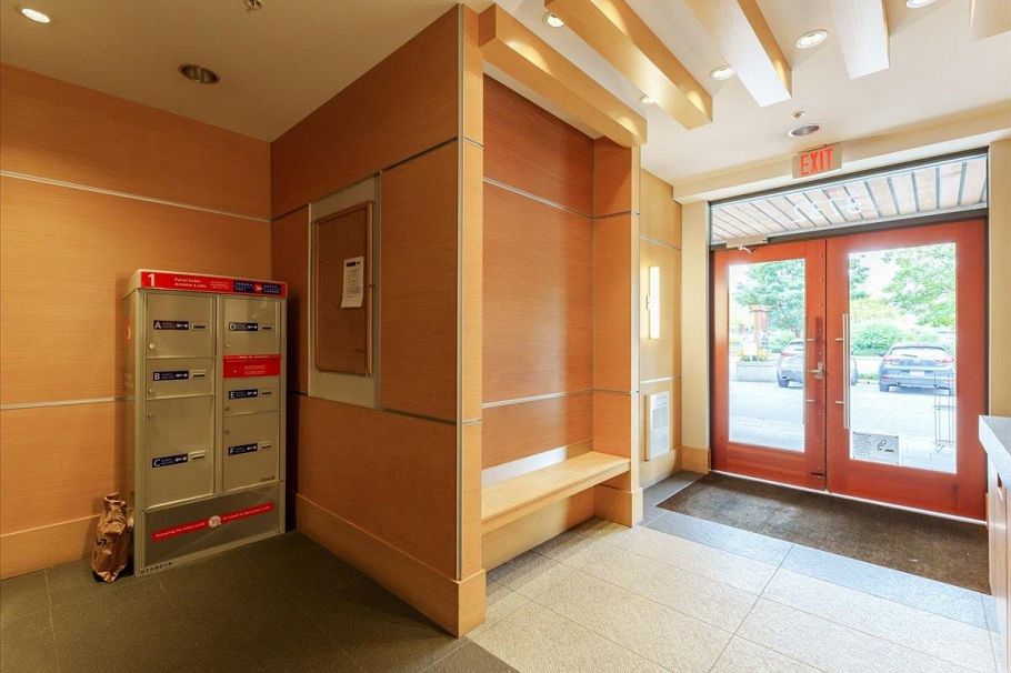 402 3732 Mt Seymour Parkway North Vancouver, BC - 28