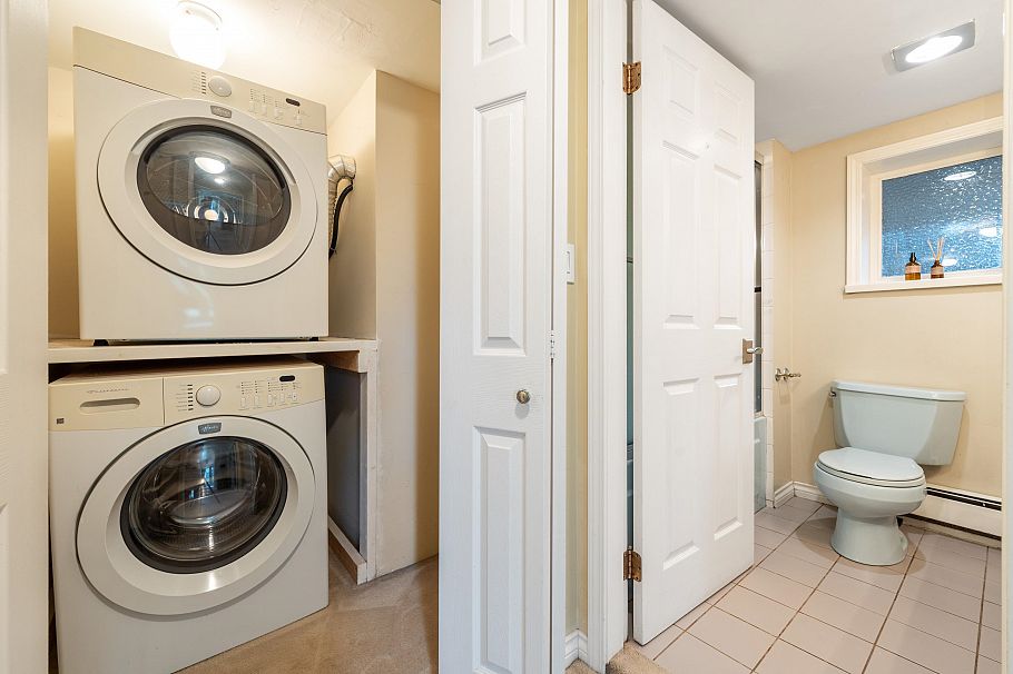 3982 W 35th Avenue Vancouver, BC - 27