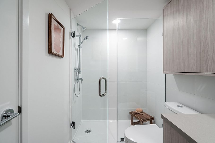 310 2419 Grant Street Vancouver, BC - 21