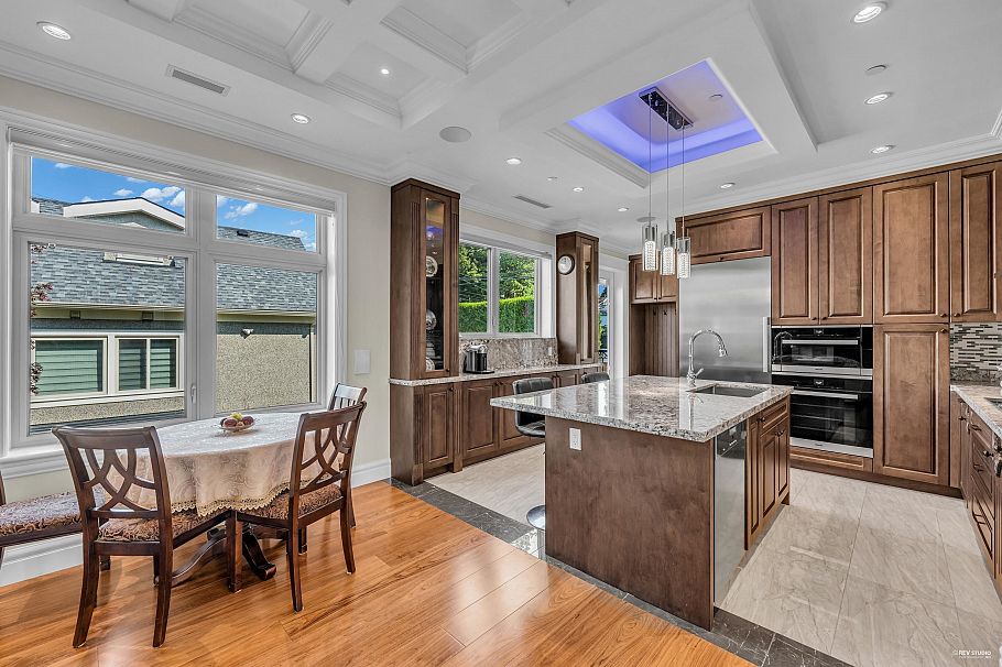 1019 W 47th Avenue Vancouver, BC - 12