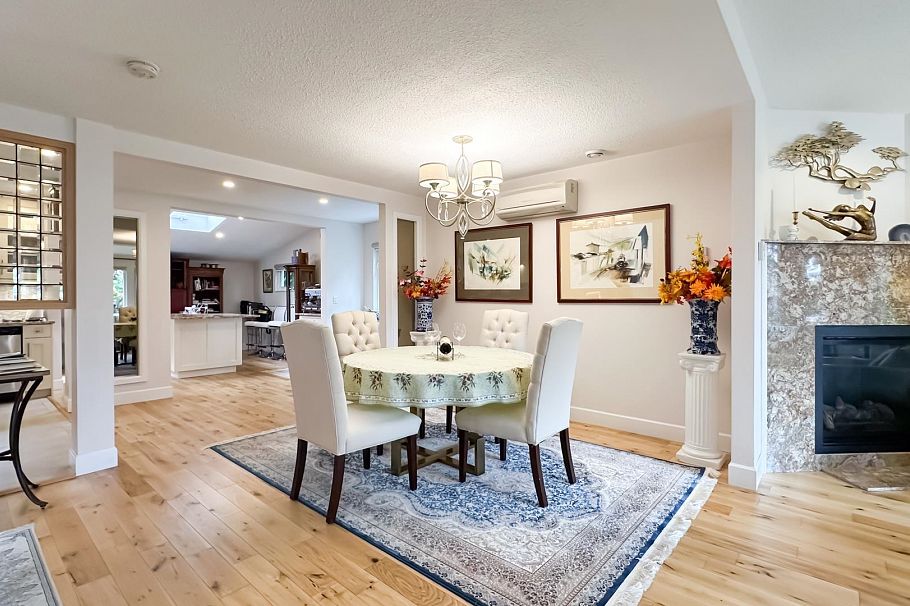 880 W 19th Street North Vancouver, BC - 7