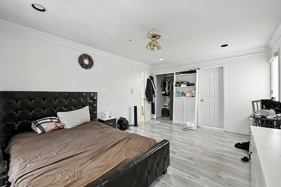 2228 E 40th Avenue Vancouver, BC - 28