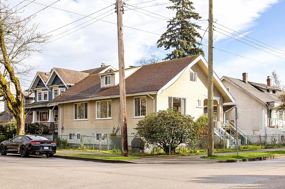 2206 Musqueamview Street Vancouver, BC - 4