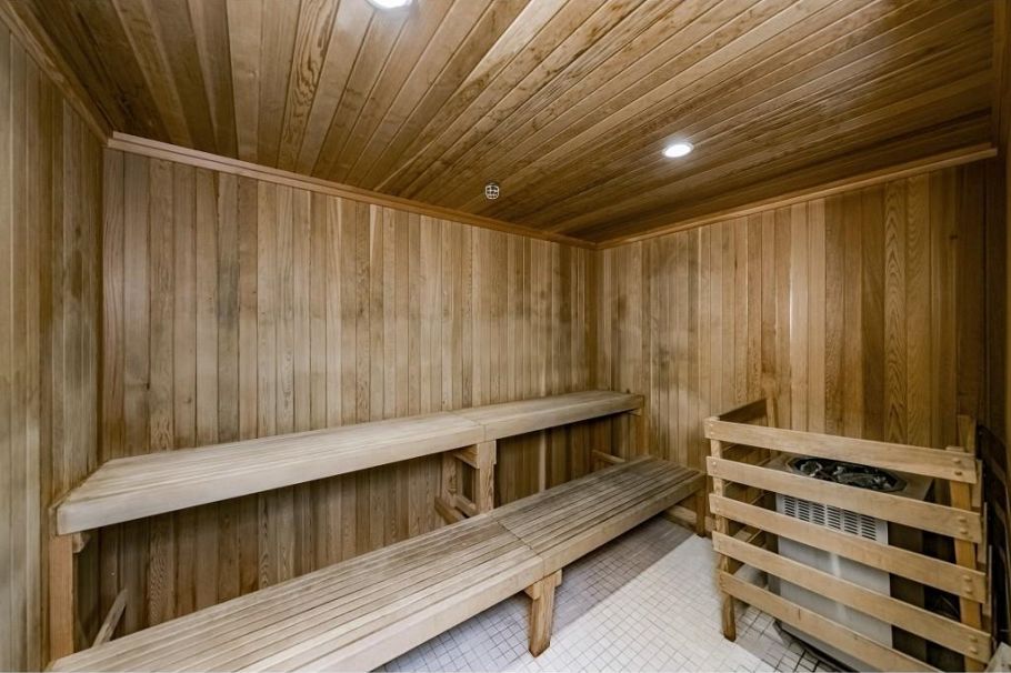 1401 112 E 13th Street North Vancouver, BC - 27