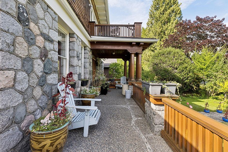 1617 W Grand Boulevard North Vancouver, BC - 5