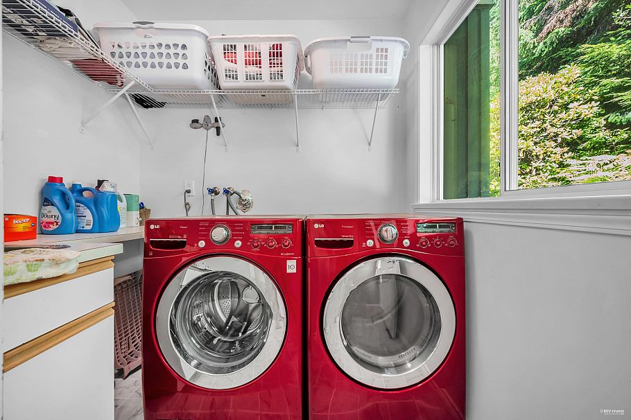 3945 Braemar Place North Vancouver, BC - 21