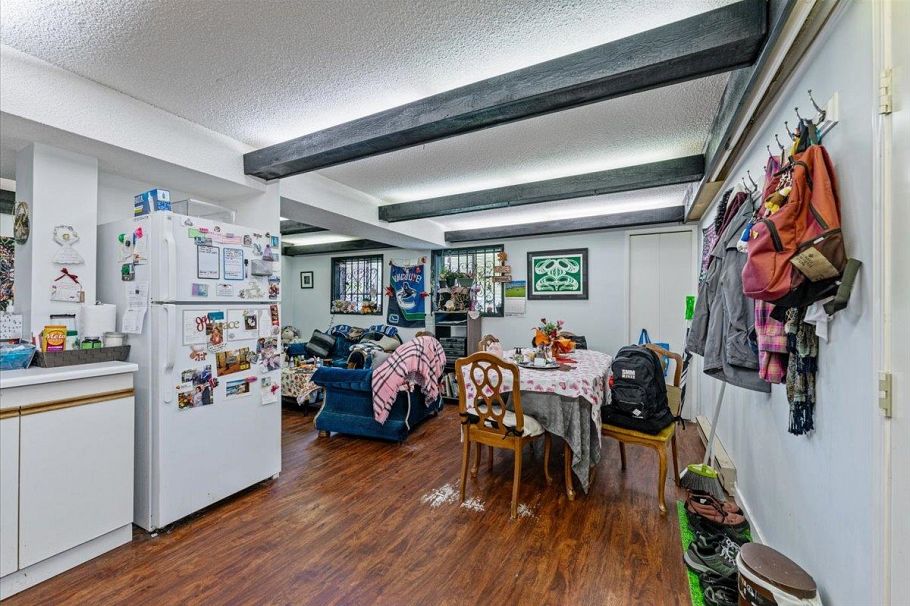 6549 Lancaster Street Vancouver, BC - 36