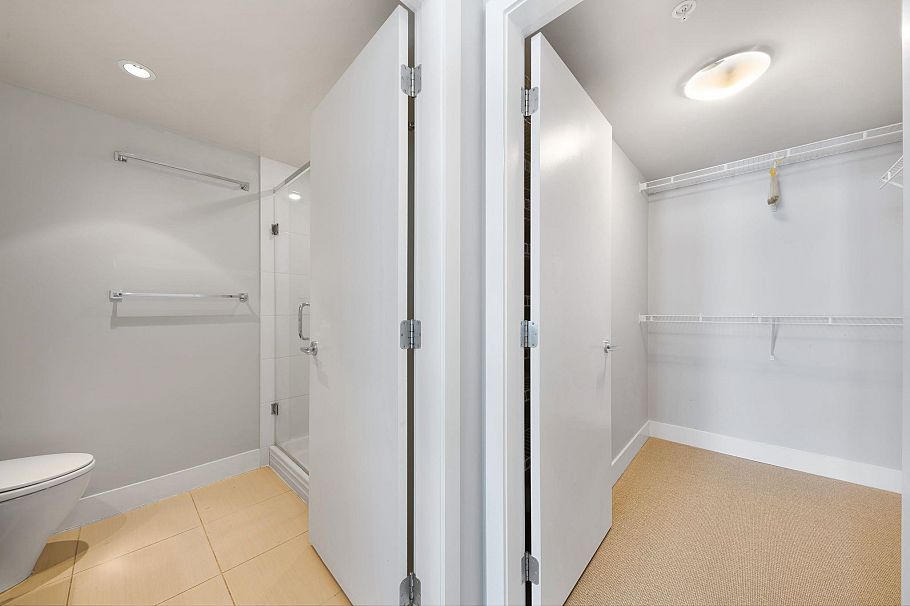 1706 1320 Chesterfield Avenue North Vancouver, BC - 18