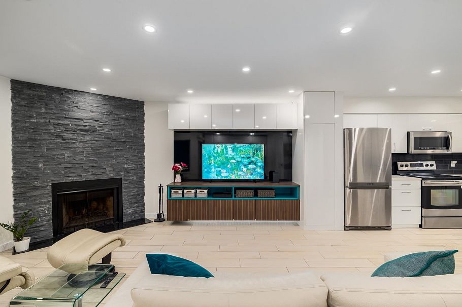 2391 Oak Street Vancouver, BC - 5