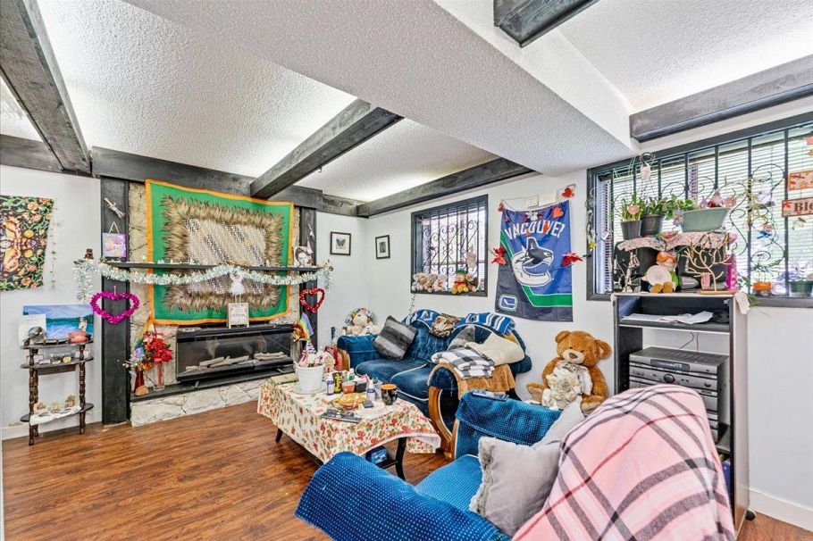 6549 Lancaster Street Vancouver, BC - 37