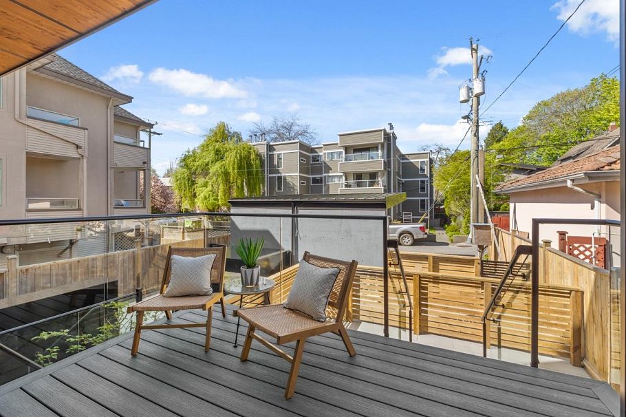 679 W 18th Avenue Vancouver, BC - 12