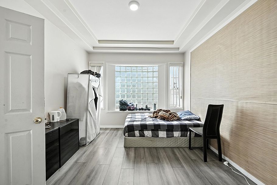 2228 E 40th Avenue Vancouver, BC - 17