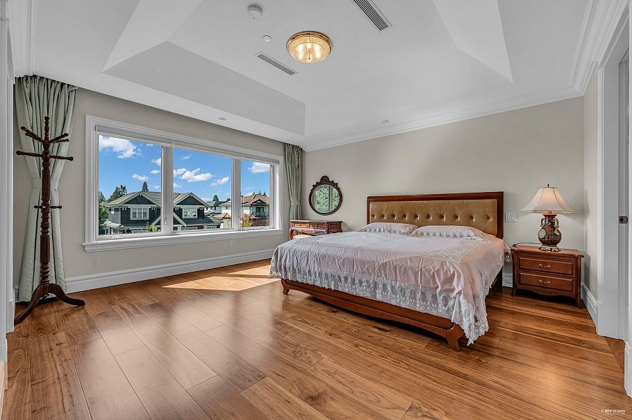 1019 W 47th Avenue Vancouver, BC - 21