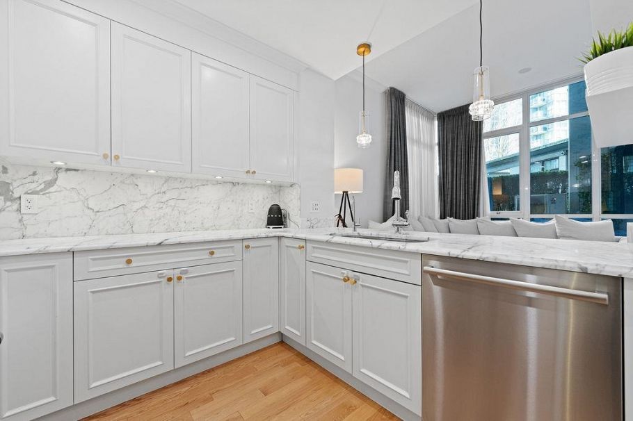 471 Beach Crescent Vancouver, BC - 7