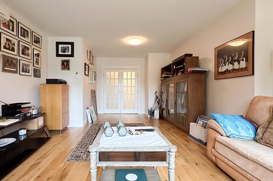 880 W 19th Street North Vancouver, BC - 16