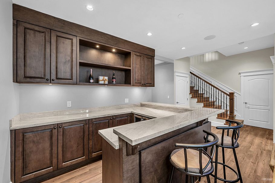 1019 W 47th Avenue Vancouver, BC - 29