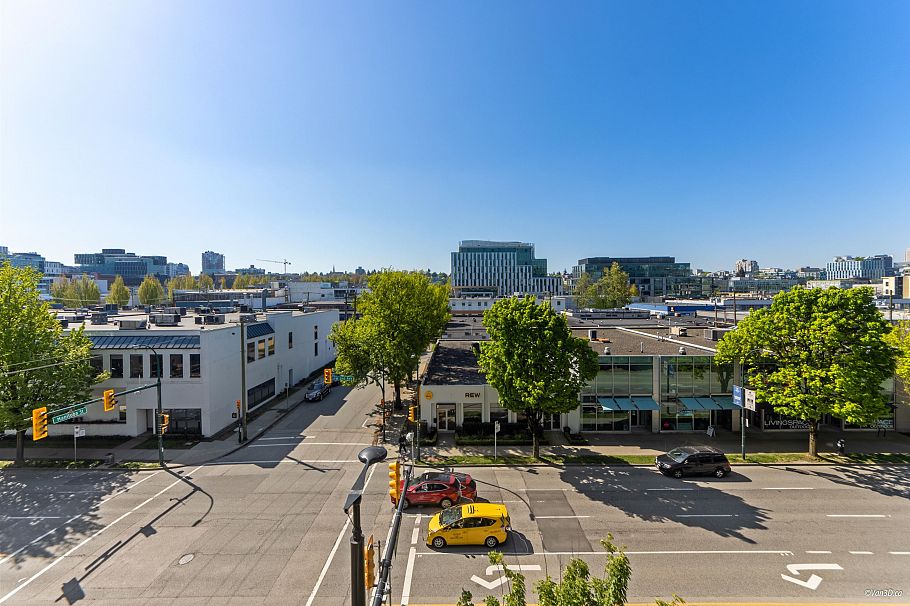 602 1783 Manitoba Street Vancouver, BC - 25
