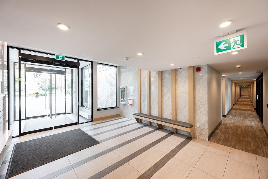 208 707 E 3rd Street North Vancouver, BC - 4