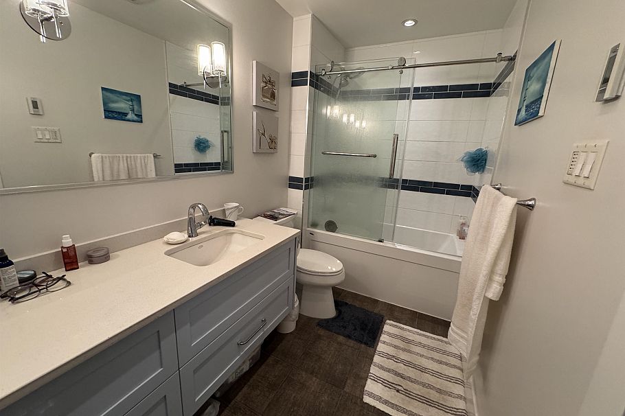 21 1201 Lamey's Mill Road Vancouver, BC - 17