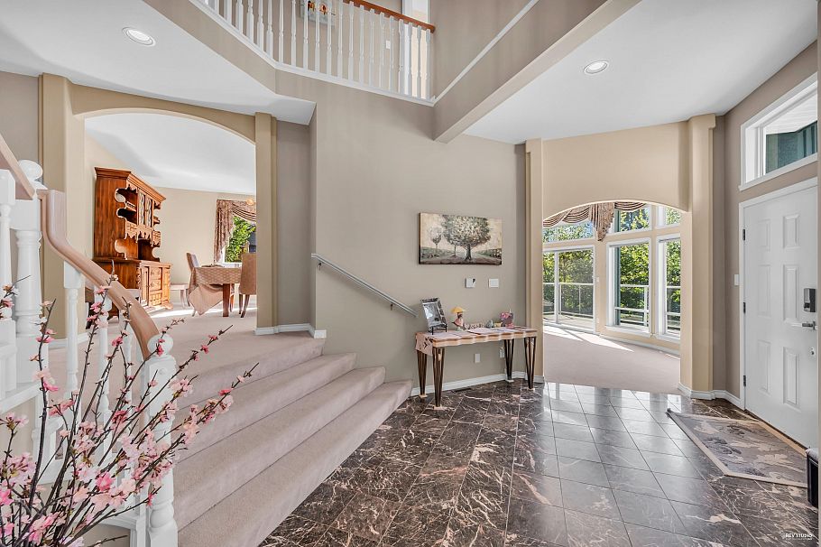 3945 Braemar Place North Vancouver, BC - 3