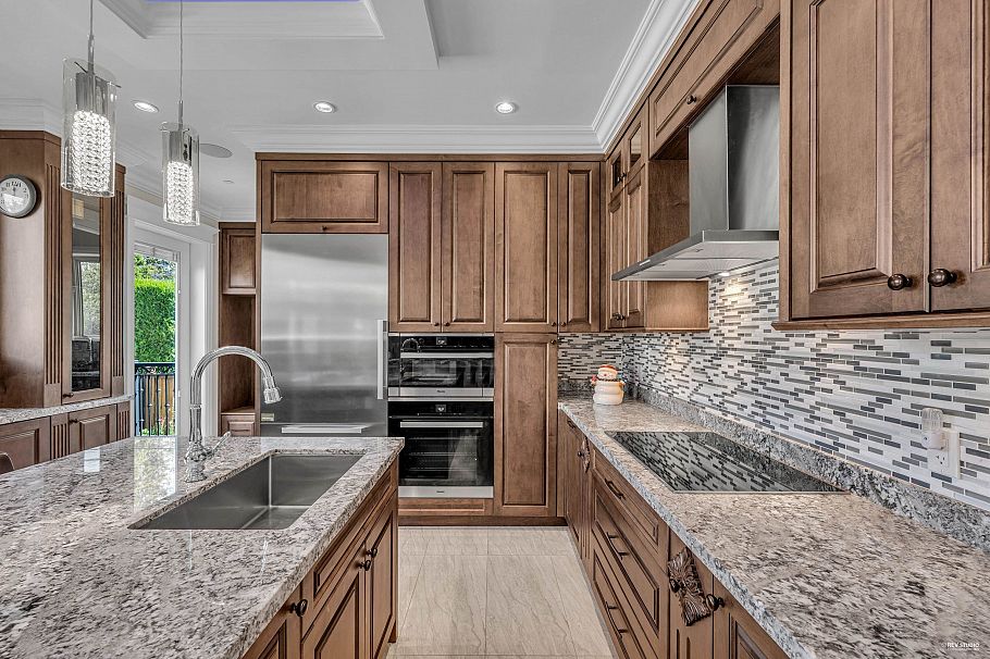 1019 W 47th Avenue Vancouver, BC - 13