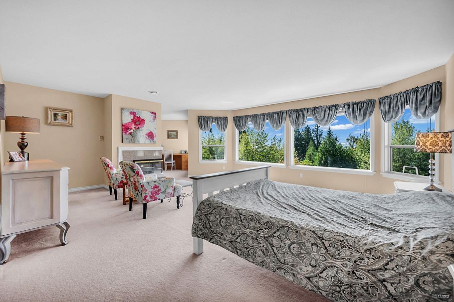 3945 Braemar Place North Vancouver, BC - 23