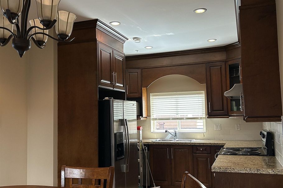 8463 Oak Street Vancouver, BC - 6