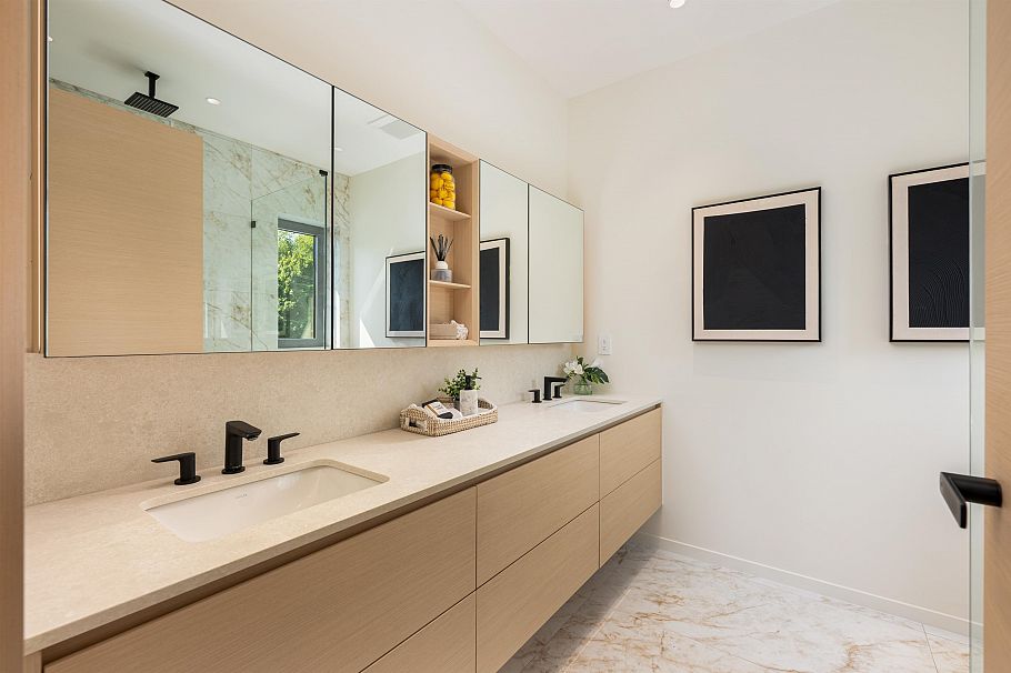 4477 Wallace Street Vancouver, BC - 25