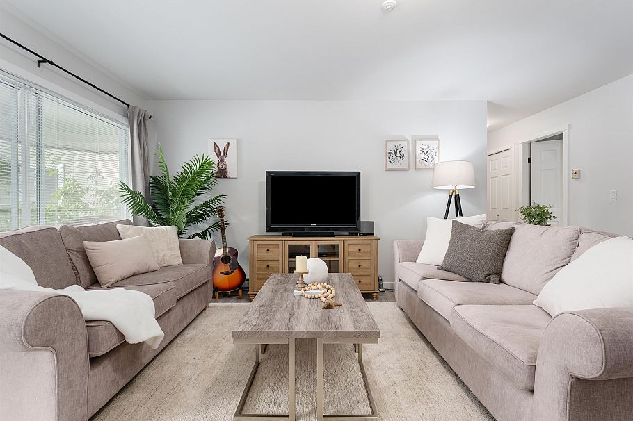 212 3690 Banff Court North Vancouver, BC - 2