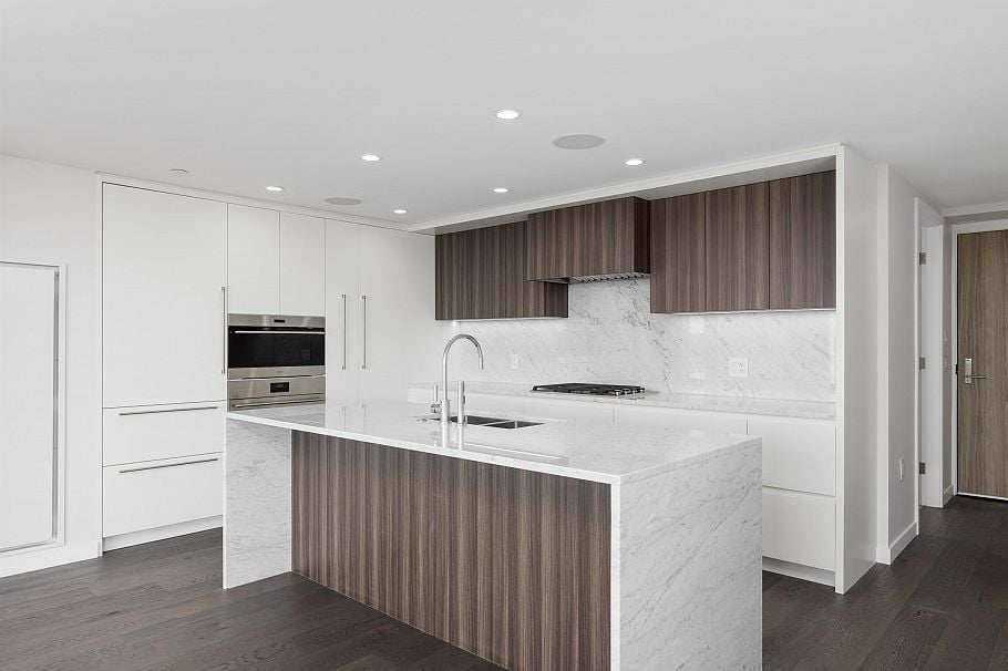 2205 7418 Paulson Street Vancouver, BC - 1