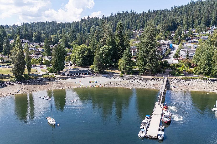 203 4323 Gallant Avenue North Vancouver, BC - 19