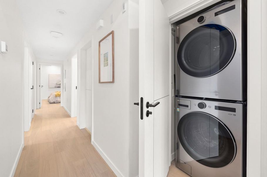 681 W 18th Avenue Vancouver, BC - 22