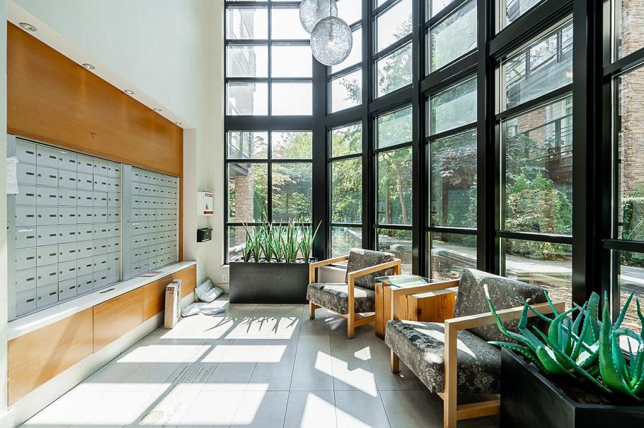 207 5928 Birney Avenue Vancouver, BC - 5