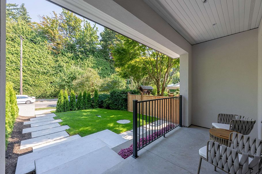 4477 Wallace Street Vancouver, BC - 8