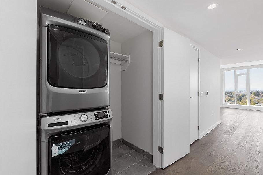 2205 7418 Paulson Street Vancouver, BC - 12