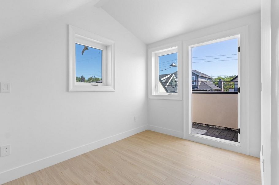 2246 W 20th Avenue Vancouver, BC - 39