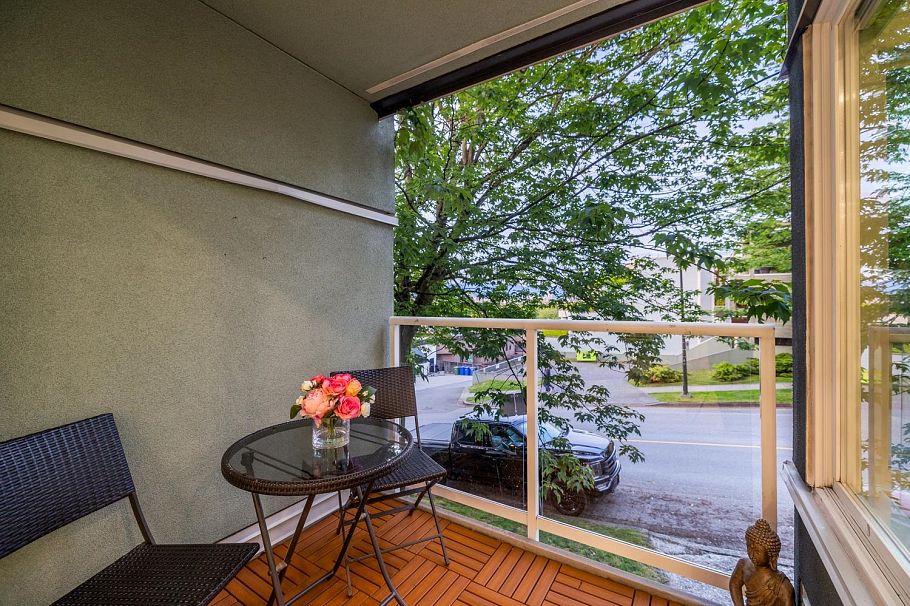 2391 Oak Street Vancouver, BC - 9