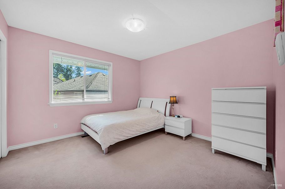 3945 Braemar Place North Vancouver, BC - 29