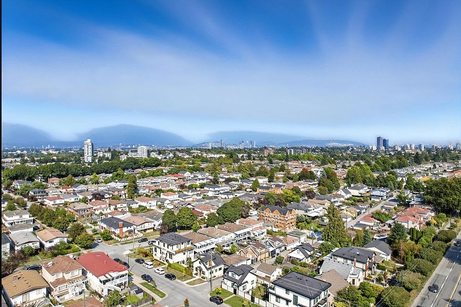 2228 E 40th Avenue Vancouver, BC - 7