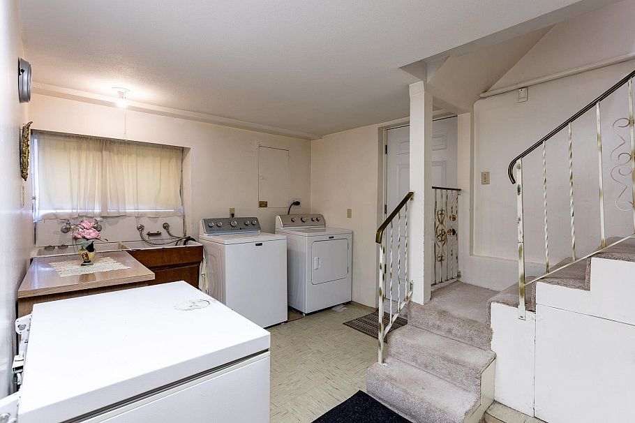 2206 Musqueamview Street Vancouver, BC - 28