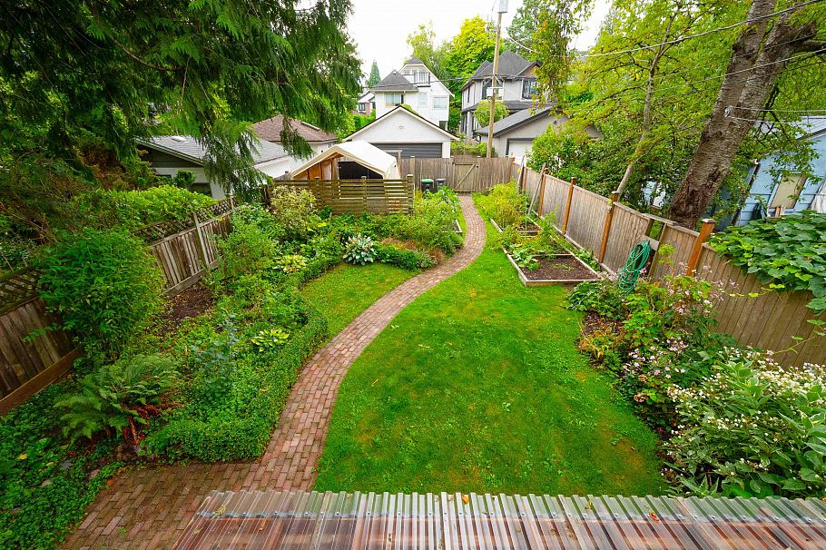 3476 W 13th Avenue Vancouver, BC - 29