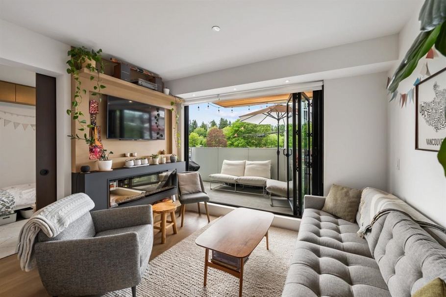 201 5089 Quebec Street Vancouver, BC - 5