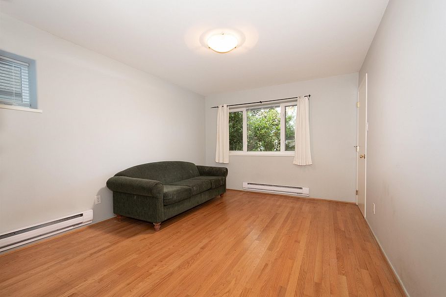 3476 W 13th Avenue Vancouver, BC - 17