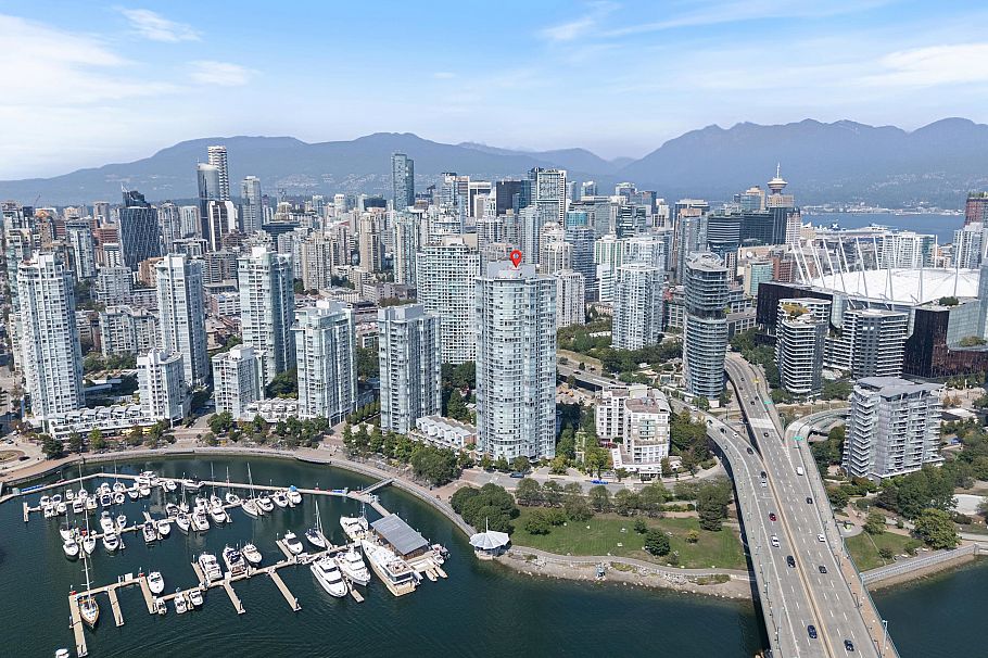 1901 1033 Marinaside Crescent Vancouver, BC - 39