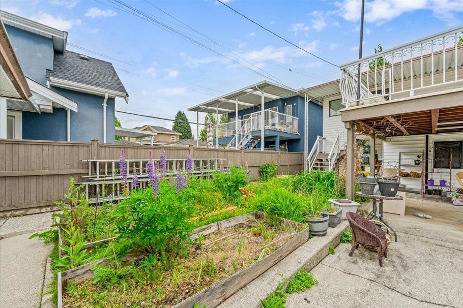 6549 Lancaster Street Vancouver, BC - 8