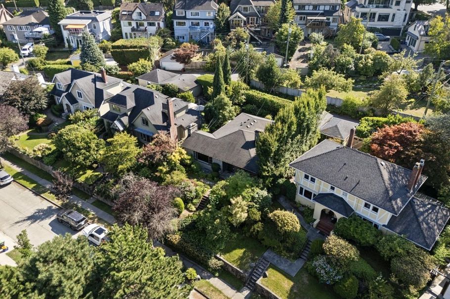 2533 Wallace Crescent Vancouver, BC - 37