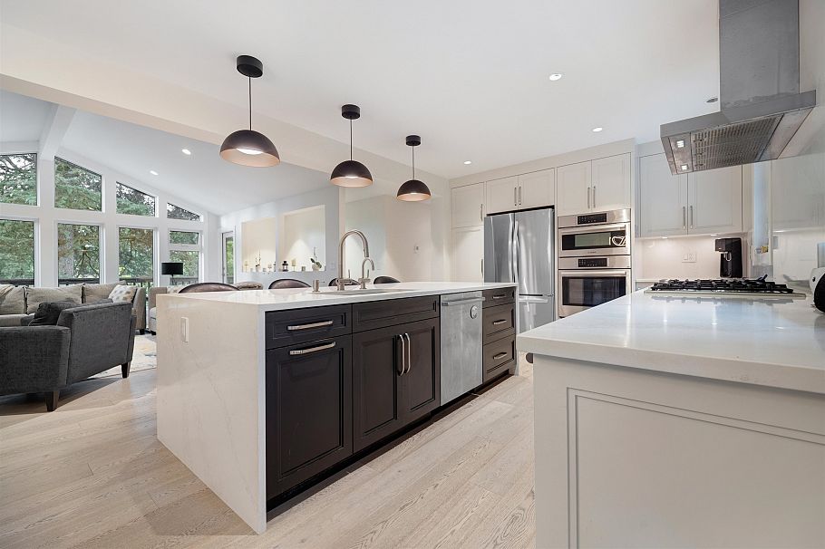 2488 Belloc Street North Vancouver, BC - 10