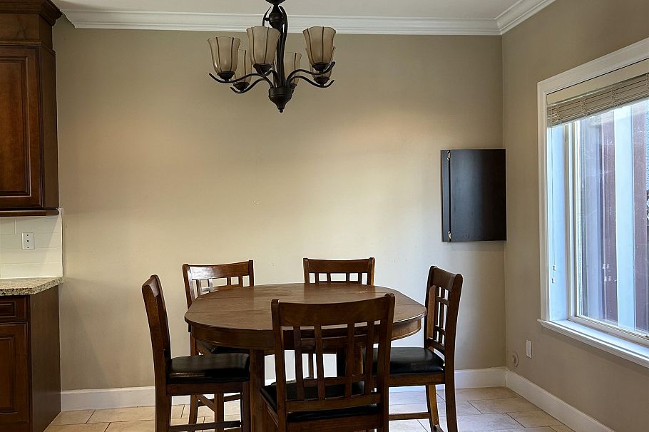 8463 Oak Street Vancouver, BC - 5