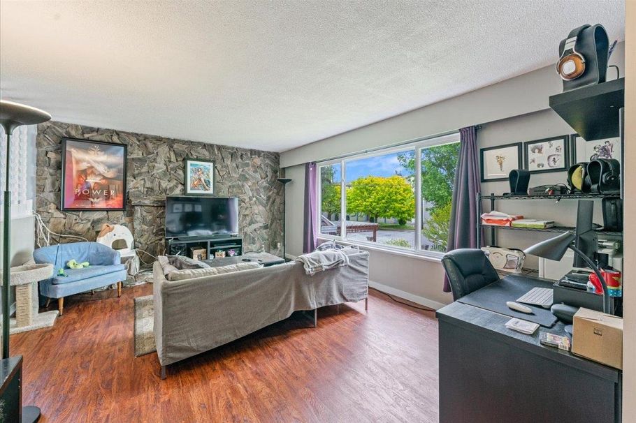 6549 Lancaster Street Vancouver, BC - 30