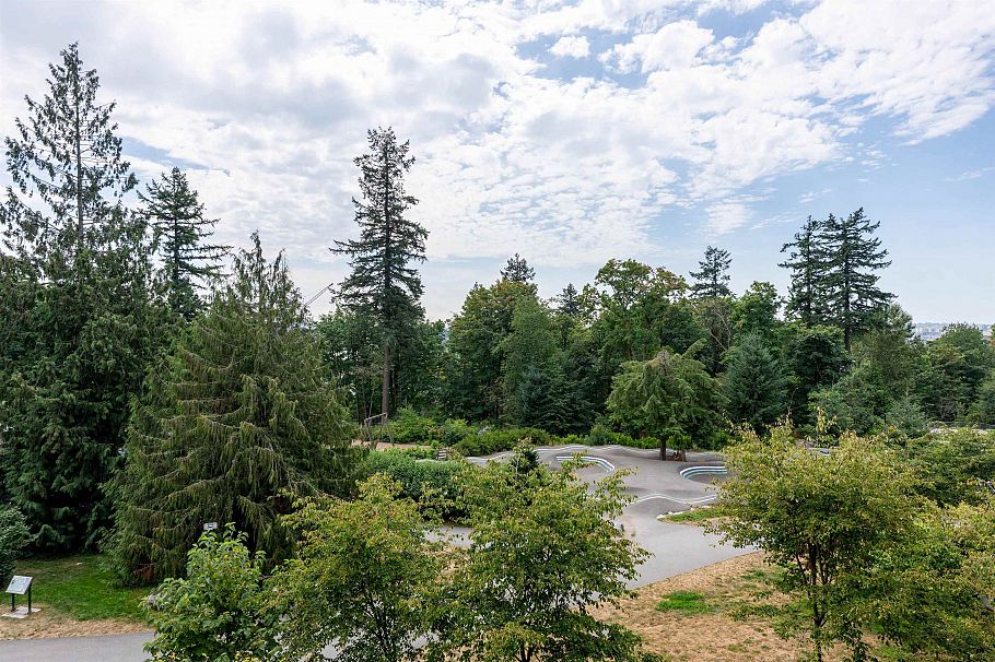 208 707 E 3rd Street North Vancouver, BC - 24